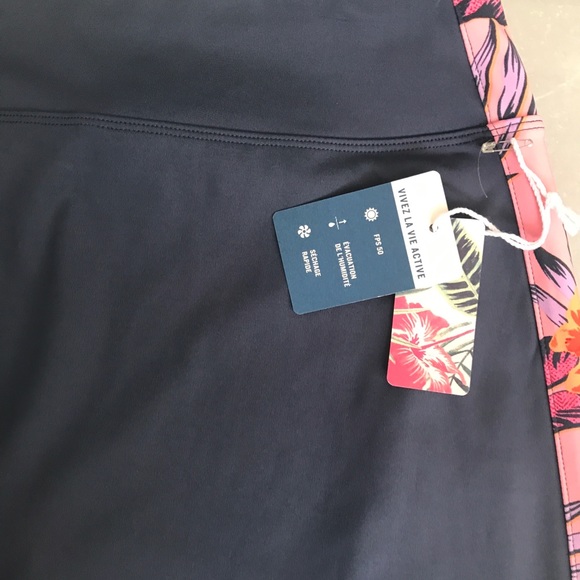 NWT Tommy Bahama Golf Women’s Skort Size Small Quick Dry - Picture 4 of 7